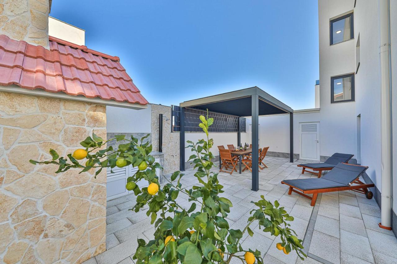טרוגיר Luxury Apartment Pia With Swimming Pool And Grill מראה חיצוני תמונה